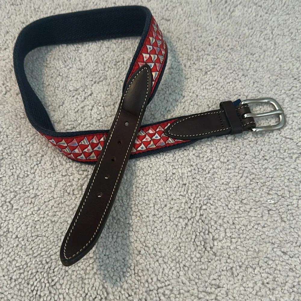 Vineyard Vines Boy’s Red Nautical Flag Belt Size 26